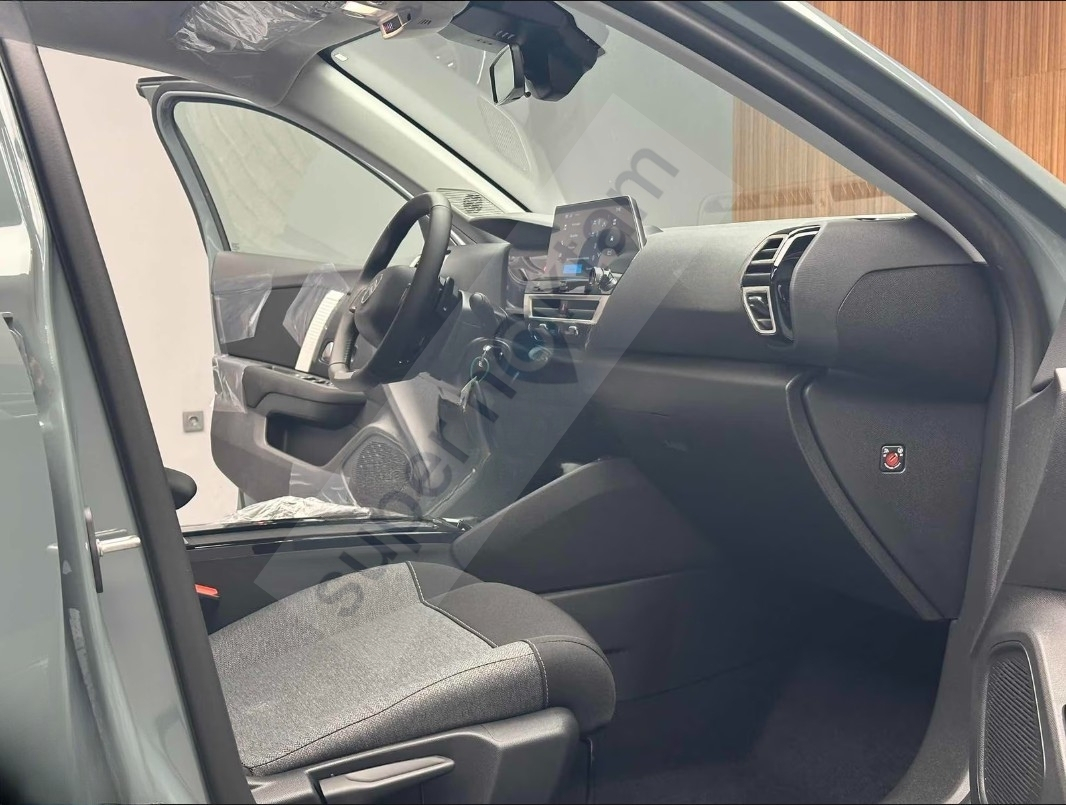 2025 CİTROEN C4 1.2 PURETECH YOU Ş.TAKP HAKİ YEŞİL %20 FATURALI